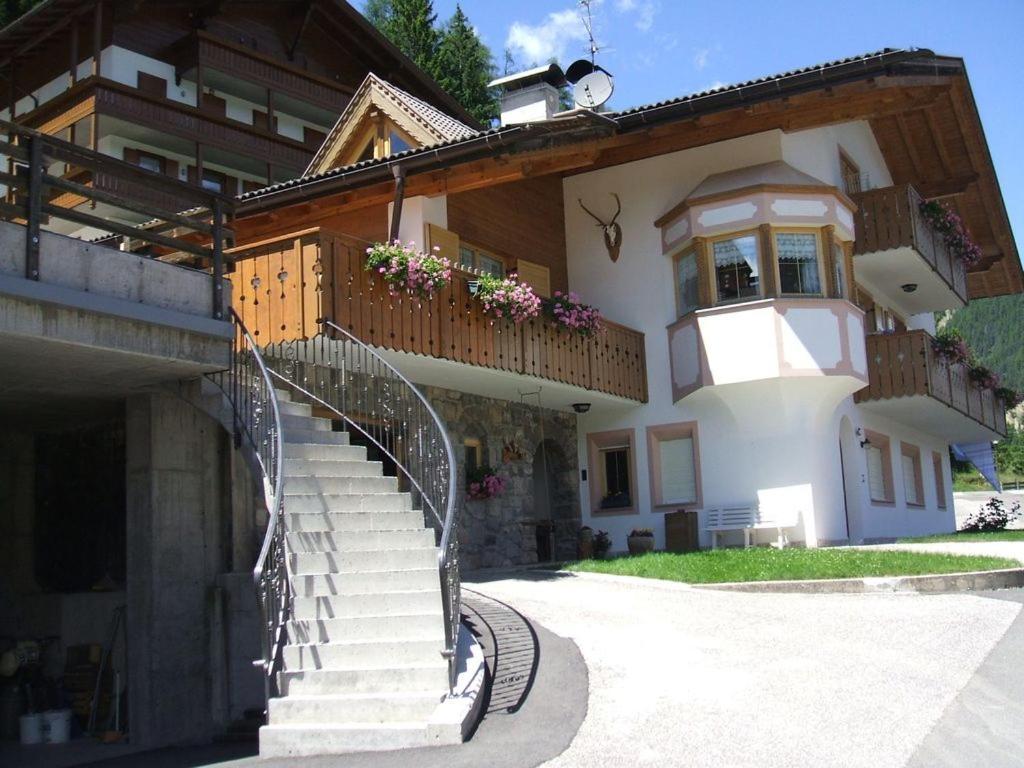 Villa Mazzel with balcony Vigo di Fassa Zewnętrze zdjęcie